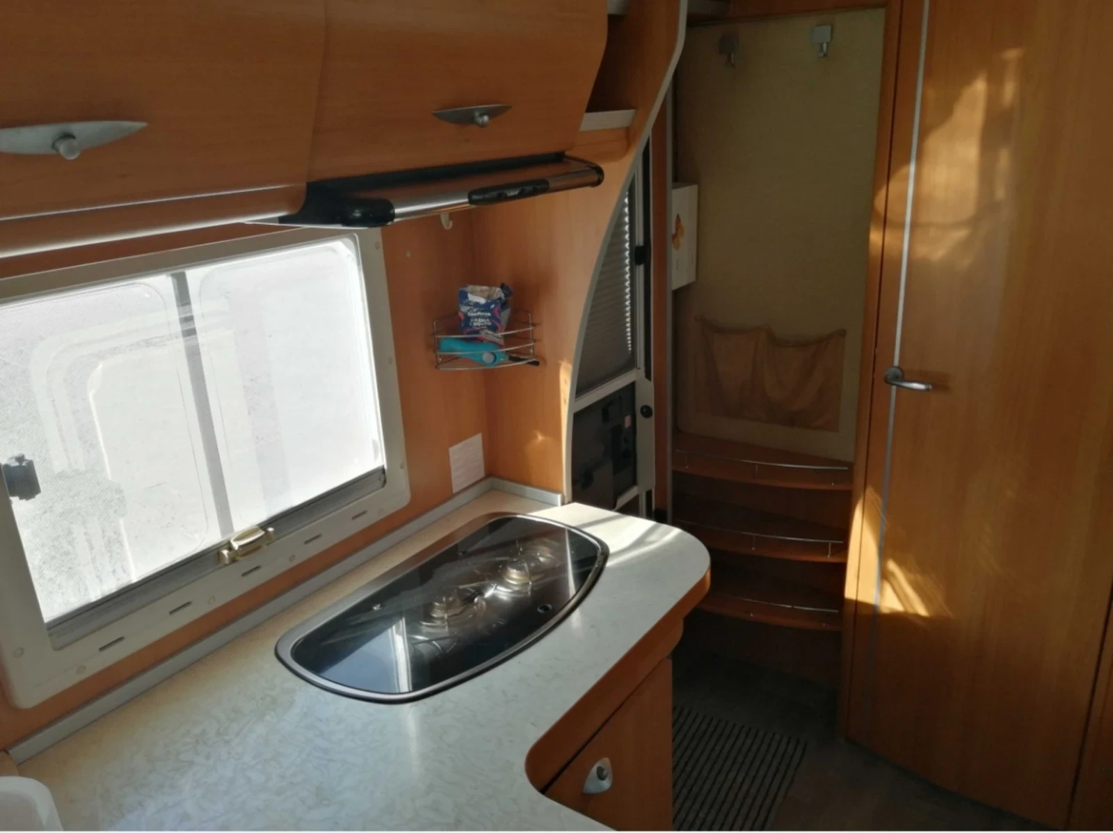 ������ Laika | Mobile.bg � ����������� 9