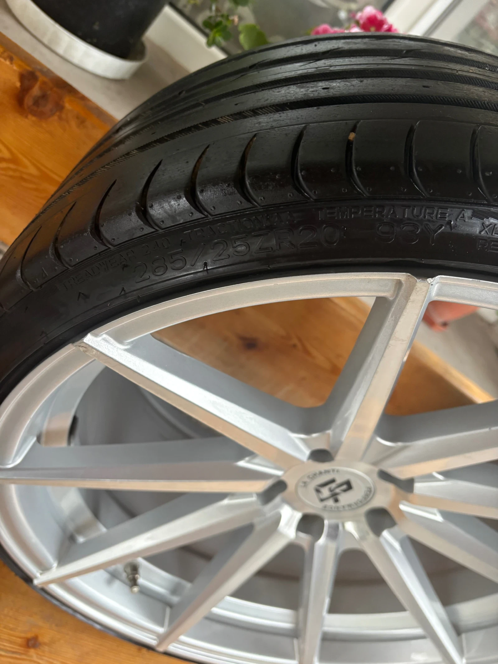 ���� � ������ 285/25R20 �� Audi | Mobile.bg � ����������� 5
