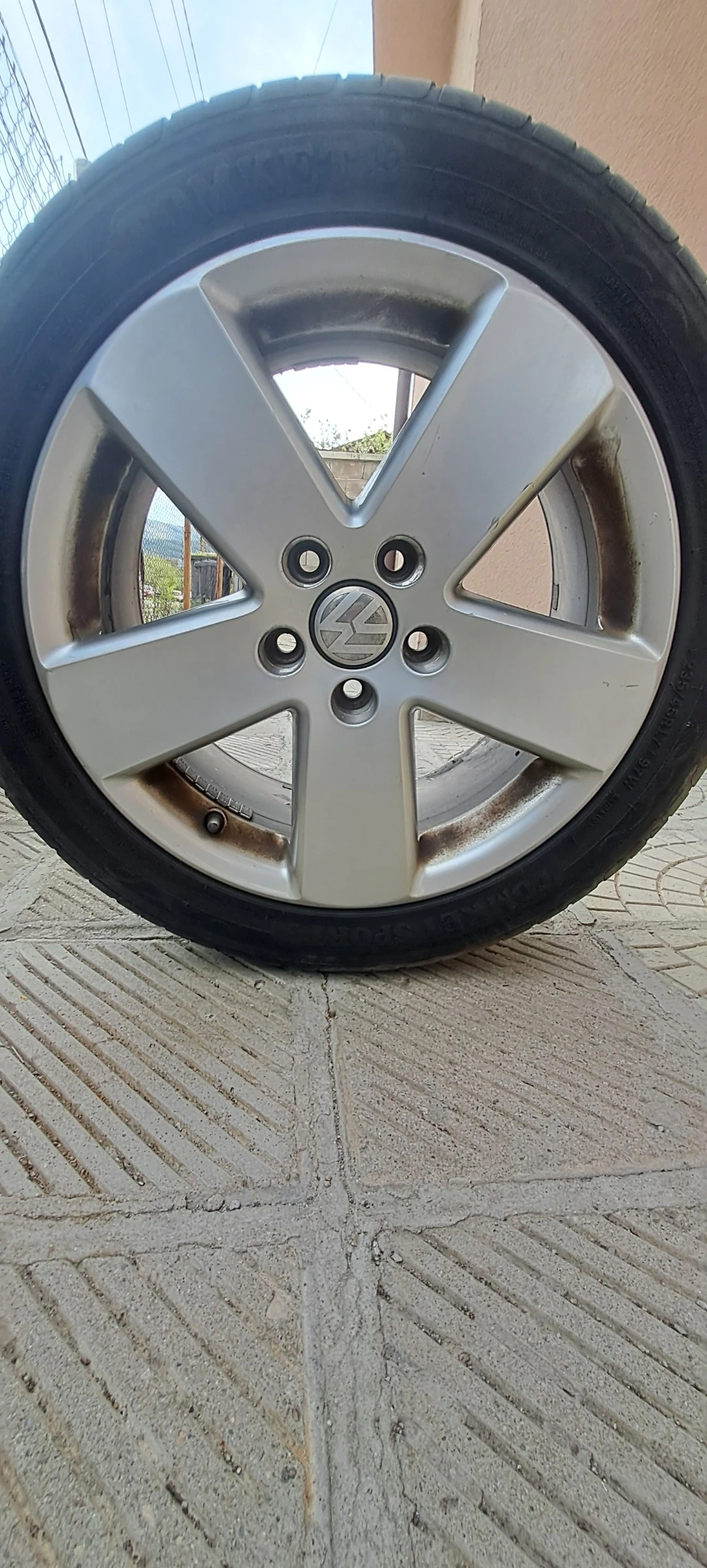 ���� � ������ 235/45R17 | Mobile.bg � ����������� 1