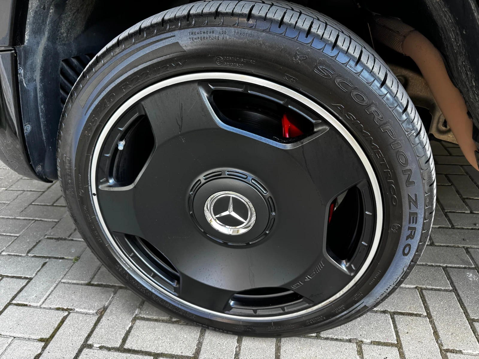 Гуми с джанти Pirelli 295/40R22, снимка 5 - Гуми и джанти - 55968688