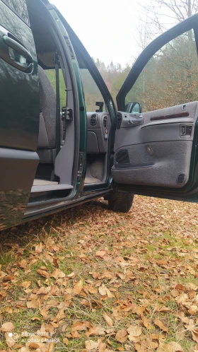 Chrysler Voyager 2.4 Газ Бензин Ръчка, снимка 5