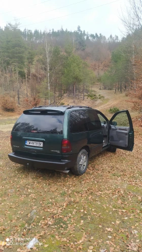 Chrysler Voyager 2.4 Газ Бензин Ръчка, снимка 8