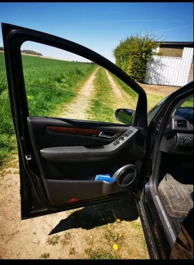 Mercedes-Benz 180, снимка 10