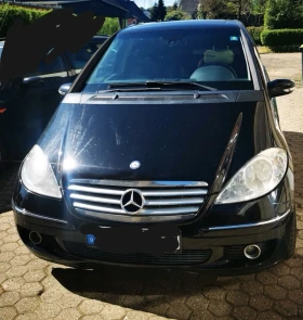 Mercedes-Benz 180, снимка 2
