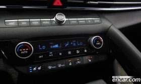 Hyundai Elantra 1.6 Modern, снимка 16