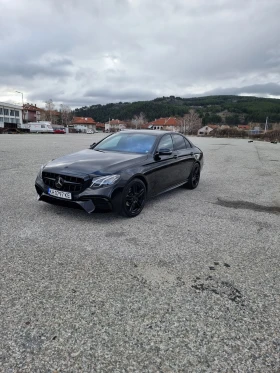 Mercedes-Benz E 220, снимка 1