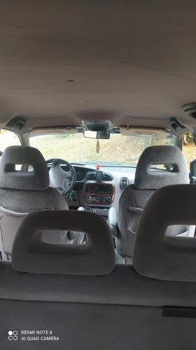 Chrysler Voyager 2.4 Газ Бензин Ръчка - 1820 € / 3559.61 лв. - 45779547 10