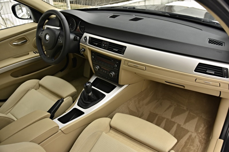 BMW 320 X drive/M-sport paket/FACELIFT/, снимка 13 - Автомобили и джипове - 46427358