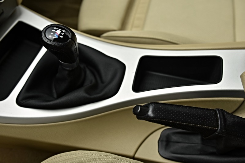 BMW 320 X drive/M-sport paket/FACELIFT/, снимка 12 - Автомобили и джипове - 46427358
