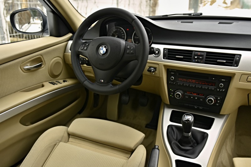 BMW 320 X drive/M-sport paket/FACELIFT/, снимка 14 - Автомобили и джипове - 46427358