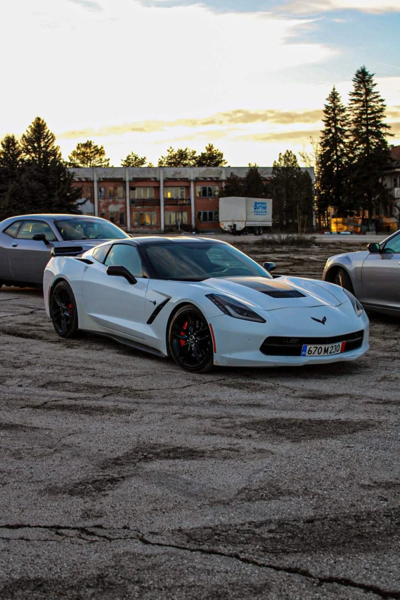 Chevrolet Corvette, снимка 8 - Автомобили и джипове - 47996407