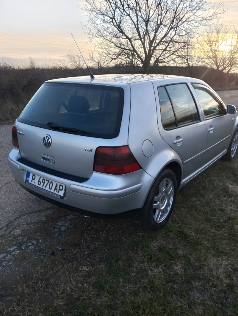 VW Golf TDI 1.9 101 hp, снимка 4 - Автомобили и джипове - 48311778