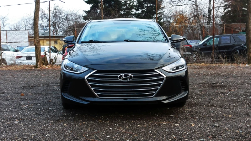 Hyundai Elantra 2.0i-automatic, снимка 2 - Автомобили и джипове - 48317652