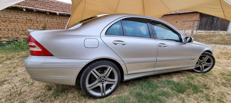 Mercedes-Benz C 350, снимка 6 - Автомобили и джипове - 48591249