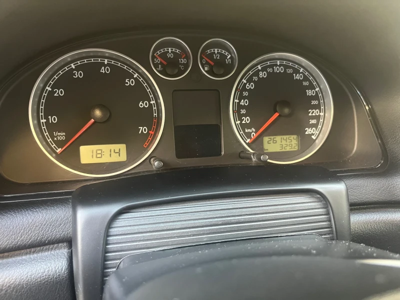 VW Passat 2.8, снимка 6 - Автомобили и джипове - 52335421