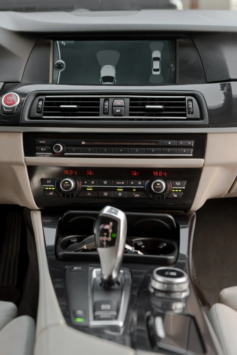 BMW 530 M5/COMFORT/AKRAPOVIC/19, снимка 12 - Автомобили и джипове - 51684536