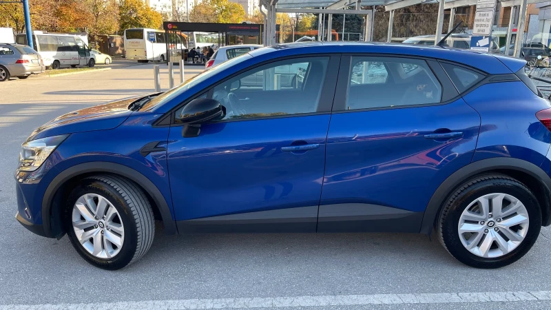 Renault Captur 1.33, снимка 2 - Автомобили и джипове - 52256805