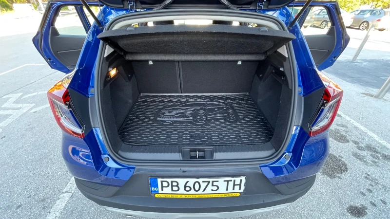 Renault Captur 1.33, снимка 13 - Автомобили и джипове - 52256805