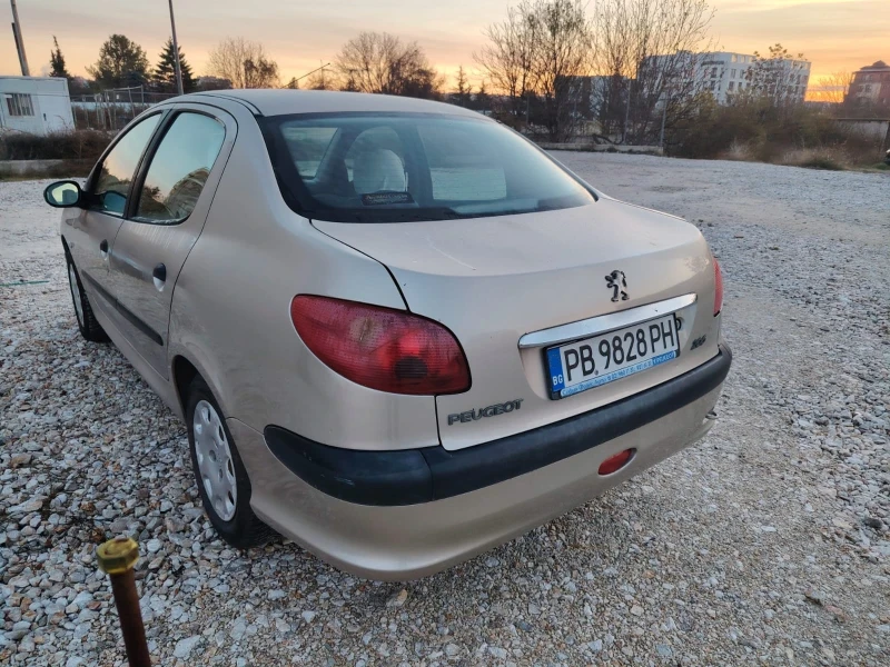 Peugeot 206, снимка 4 - Автомобили и джипове - 52662194