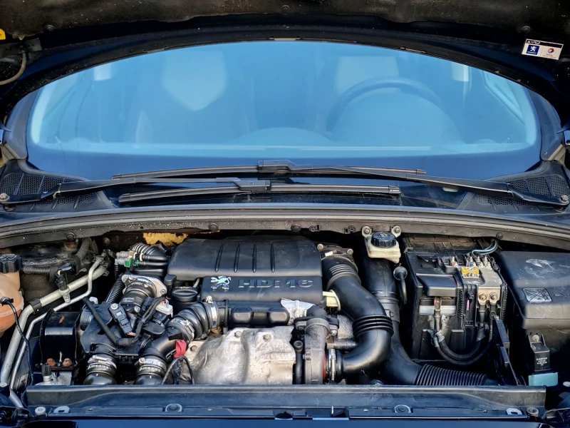 Peugeot 308 1.6HDI(109)* FACELIFT* BLACK-EDITION* НОВ ВНОС* , снимка 17 - Автомобили и джипове - 53203327