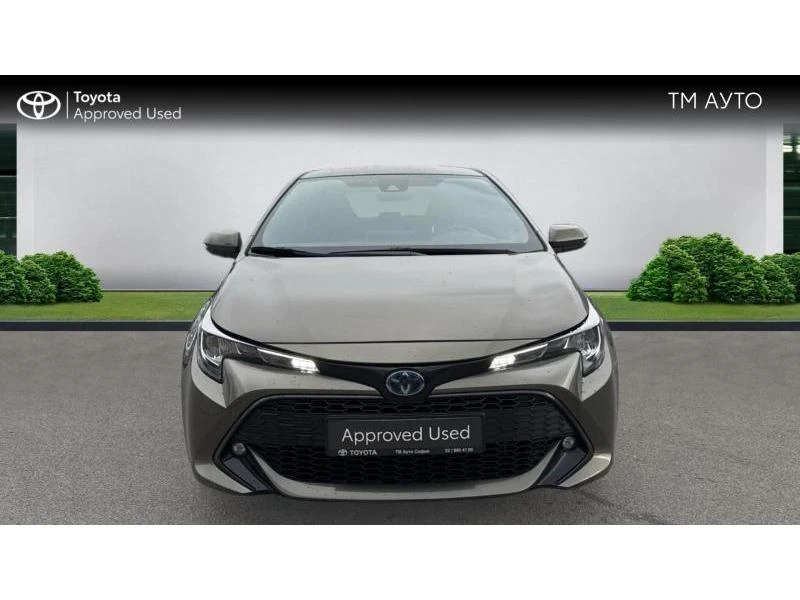 Toyota Corolla 1.8HSD Executive, снимка 5 - Автомобили и джипове - 48612387