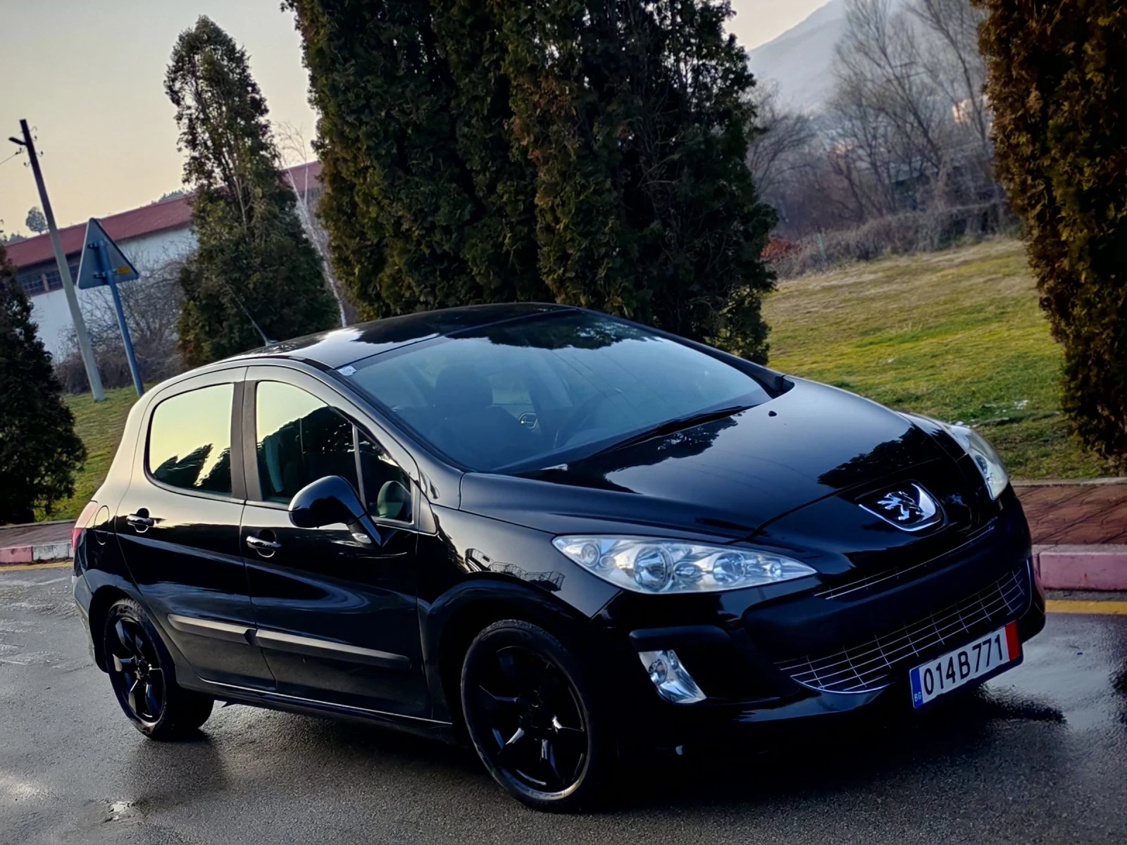 Peugeot 308 1.6HDI(109)* FACELIFT* BLACK-EDITION* НОВ ВНОС* , снимка 1