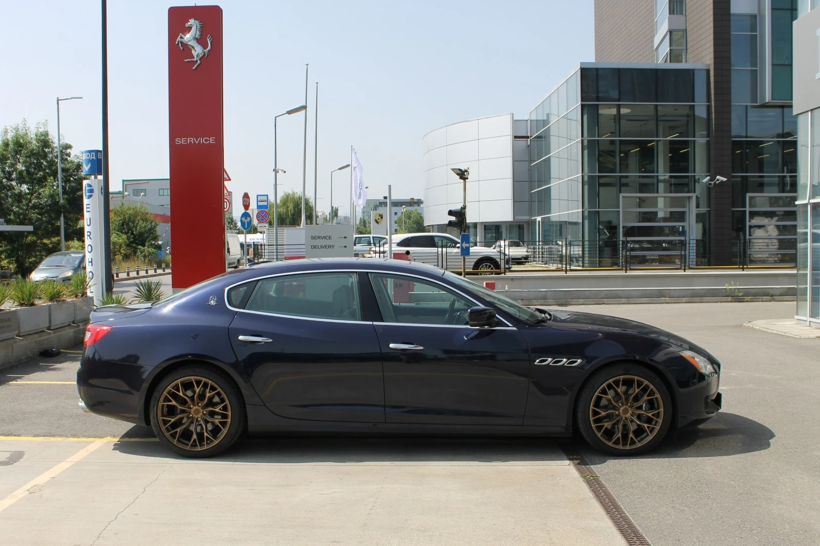 Maserati Quattroporte 3.0 BT V6 4WD 410 HP - изображение 4