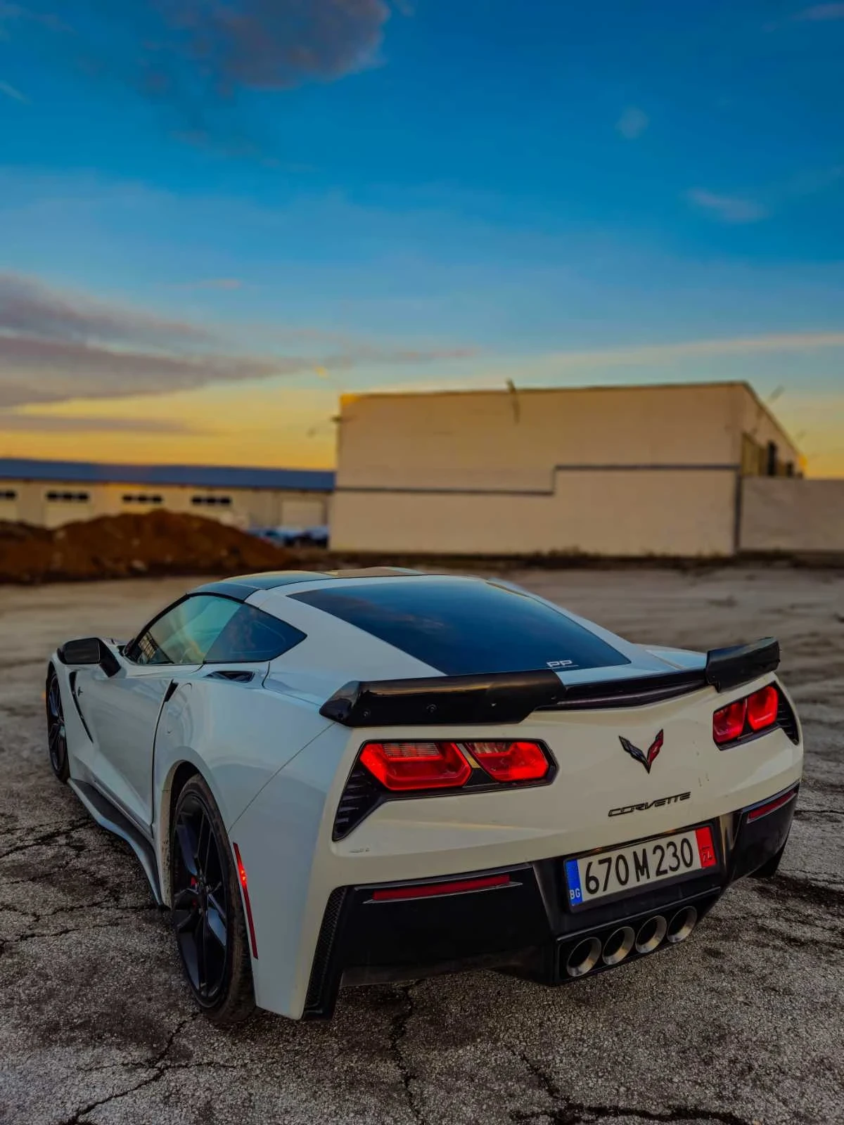 Chevrolet Corvette  - изображение 10