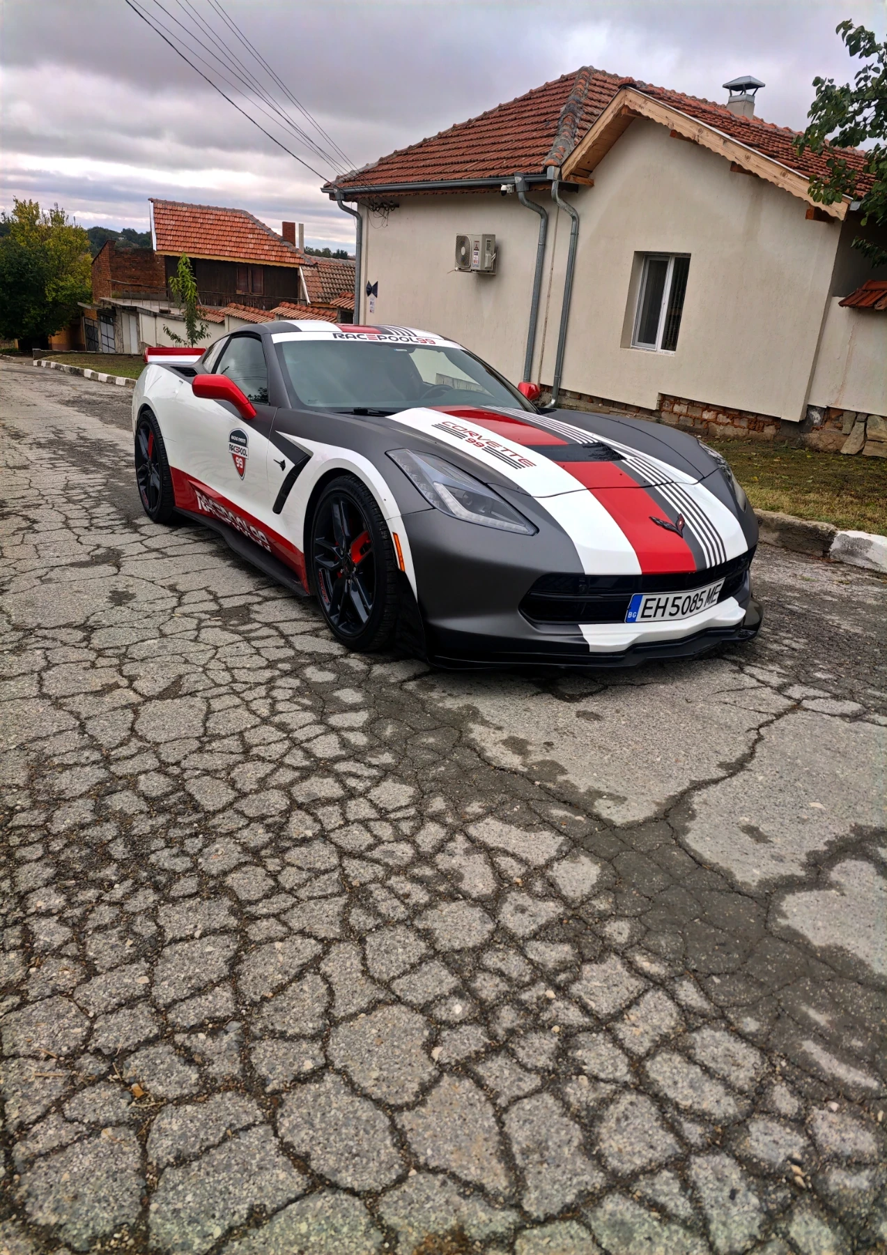 Chevrolet Corvette  - изображение 5