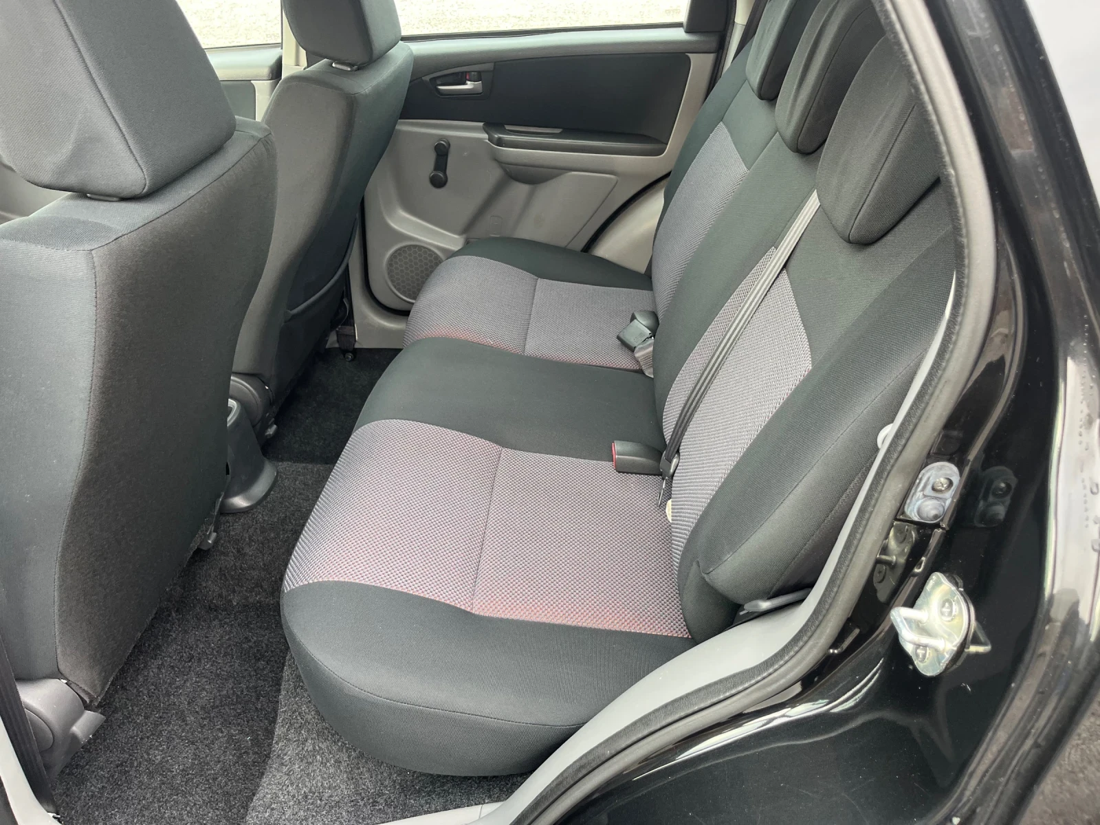 Suzuki SX4 1.6DDIS 16v-90k.c. URBAN LINE | Mobile.bg — изображение 14