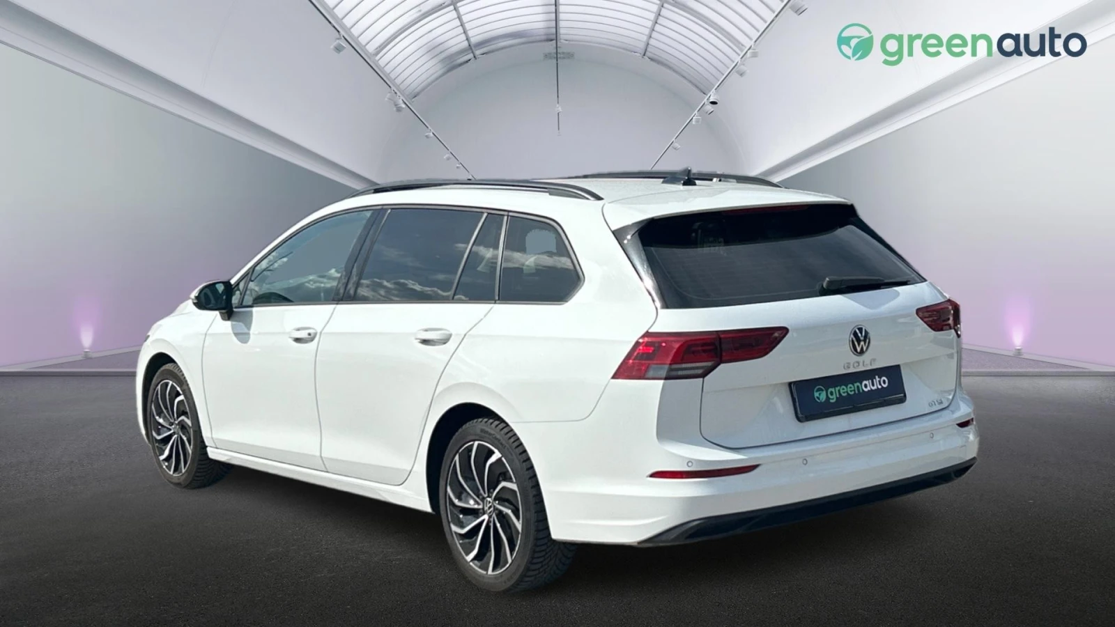 VW Golf 1.5 e-TSi, Месечна вноска от 414 лв. - изображение 6