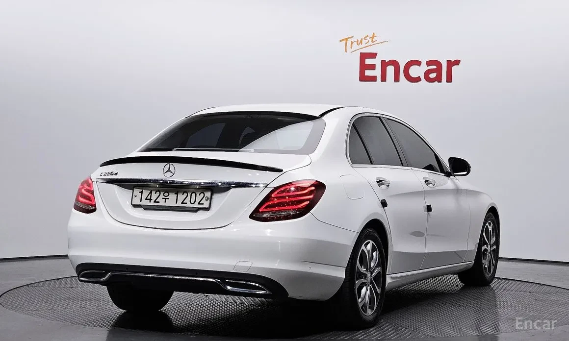 Mercedes-Benz C 220 C-Class W205 C220 d Avantgarde - изображение 2