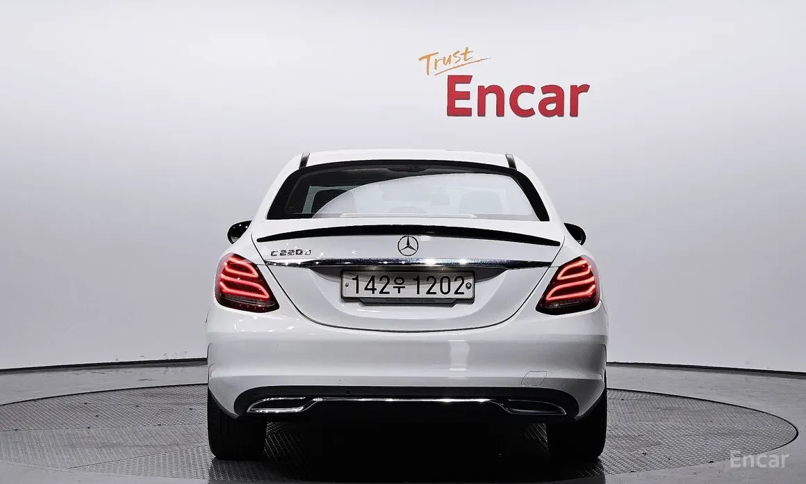 Mercedes-Benz C 220 C-Class W205 C220 d Avantgarde - изображение 4