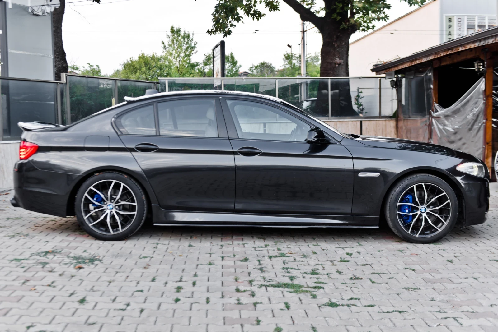 BMW 530 M5/COMFORT/AKRAPOVIC/19 - изображение 8