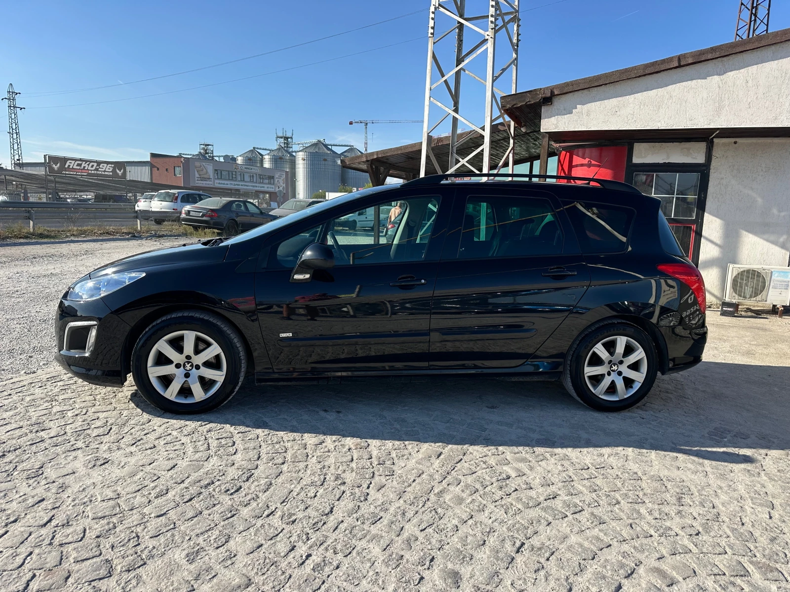 Peugeot 308 2.0 HDI#NAVI#LED#CRUISE#EURO5#РЕАЛНИ КИЛОМЕТРИ - изображение 5