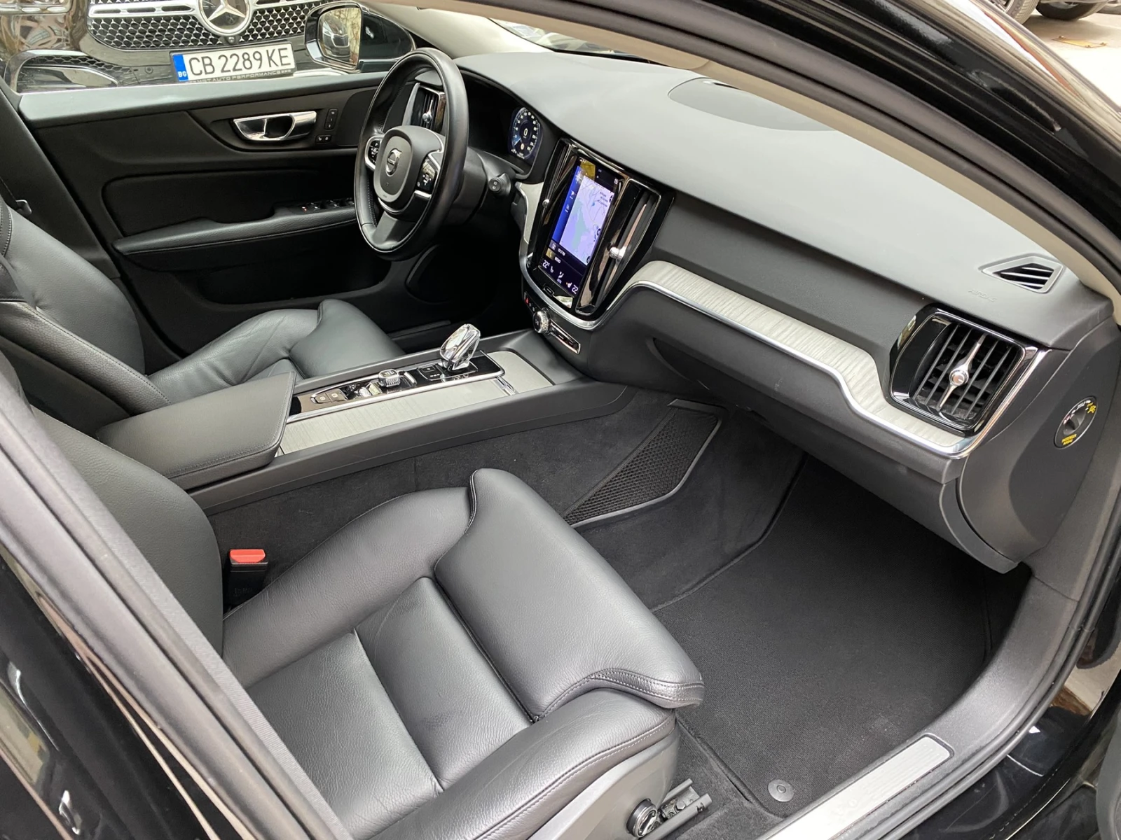 Volvo V60 2.0 B5 /250./Inscription /Distronic / Automatic | Mobile.bg   11