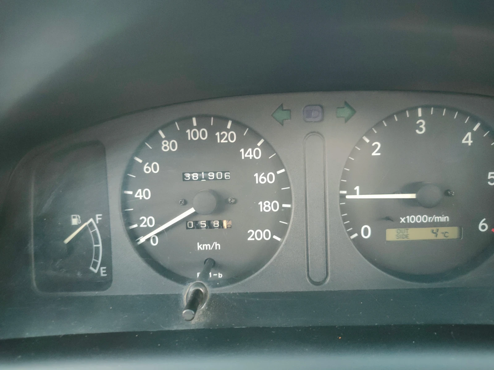 Toyota Corolla | Mobile.bg � ����������� 10