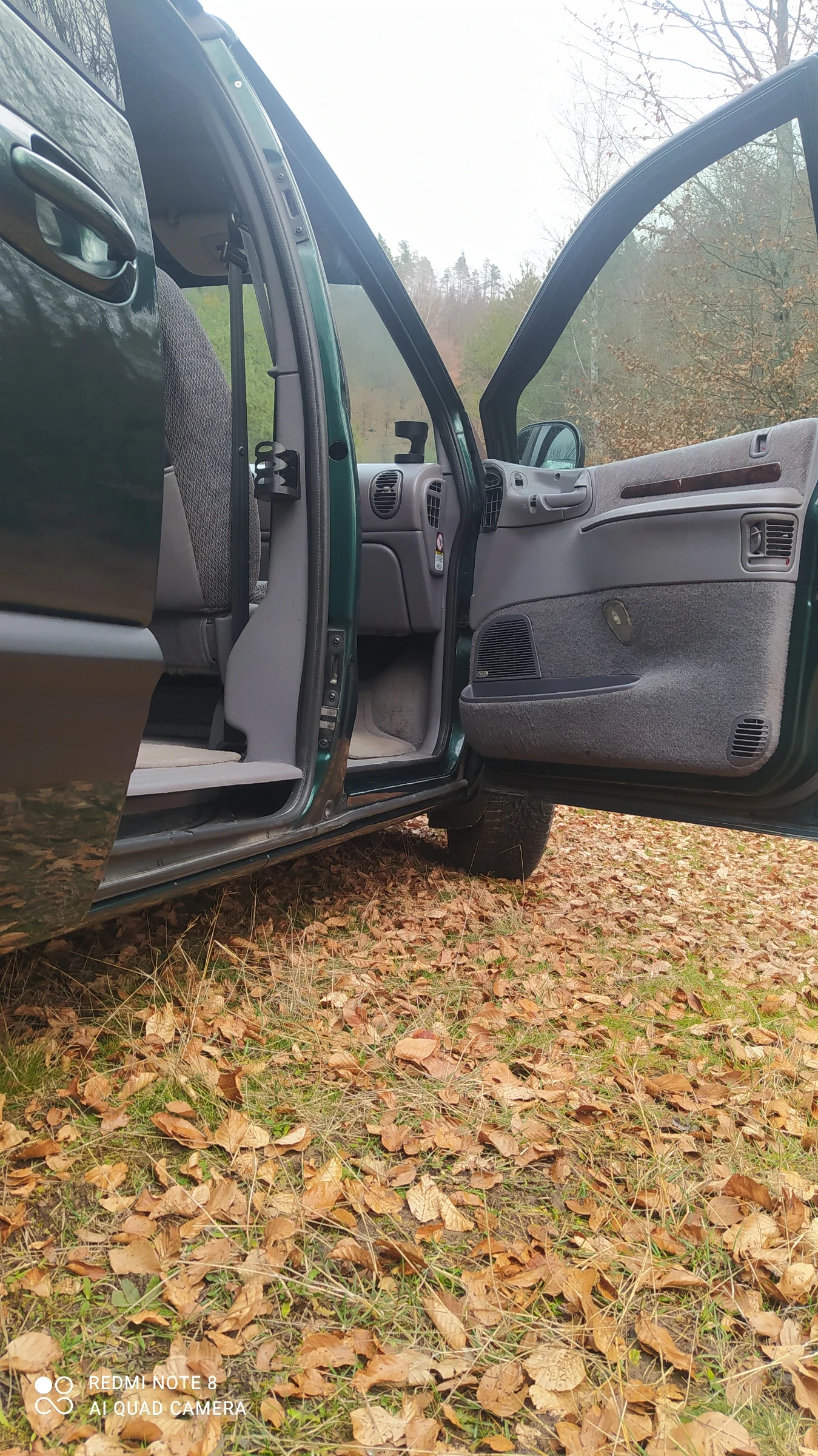 Chrysler Voyager 2.4 Газ Бензин Ръчка - изображение 5