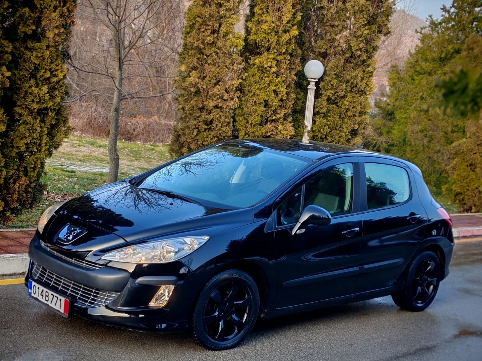 Peugeot 308 1.6HDI(109)* FACELIFT* BLACK-EDITION* НОВ ВНОС*  - изображение 3