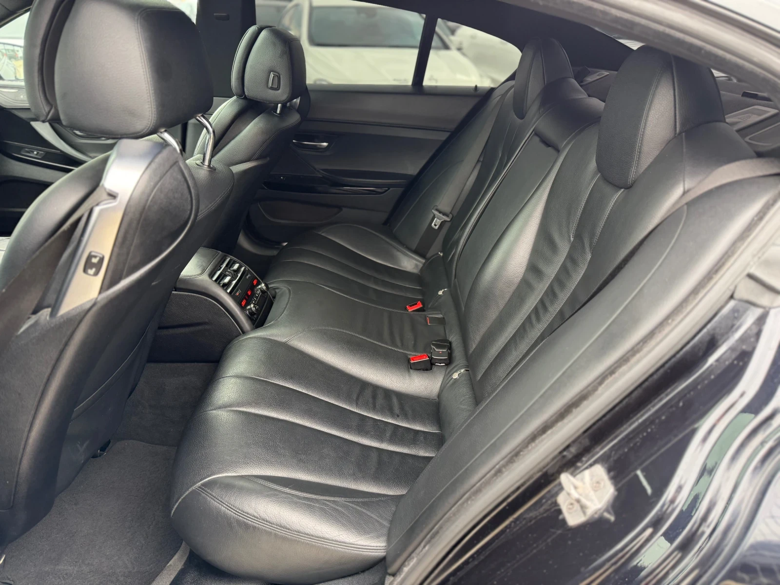 BMW 640 D* Grand Coupe* 313к.с* 2016г* M Pack* FULL MAX*  - изображение 9