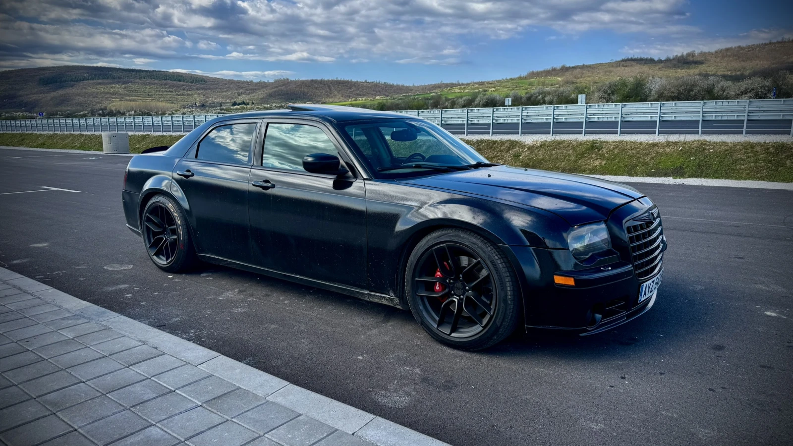 Chrysler 300c SRT8, снимка 13 - Автомобили и джипове - 54194546