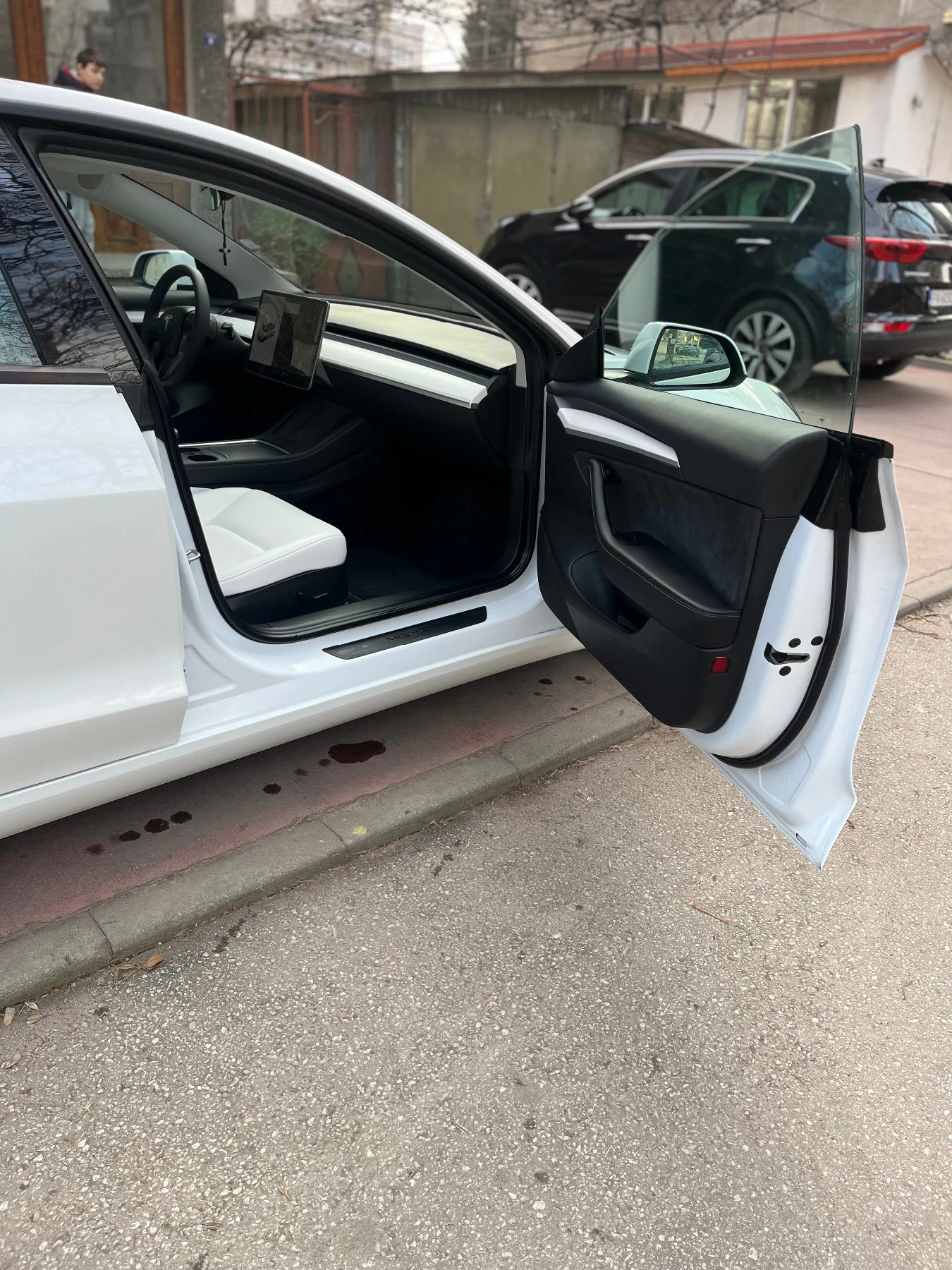 Tesla Model 3 Model 3 Dual Motor - Термопомпа, снимка 8 - Автомобили и джипове - 53713432