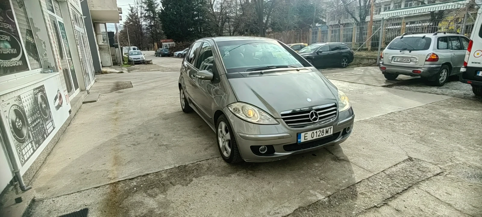 Mercedes-Benz A 180, снимка 3 - Автомобили и джипове - 53756841