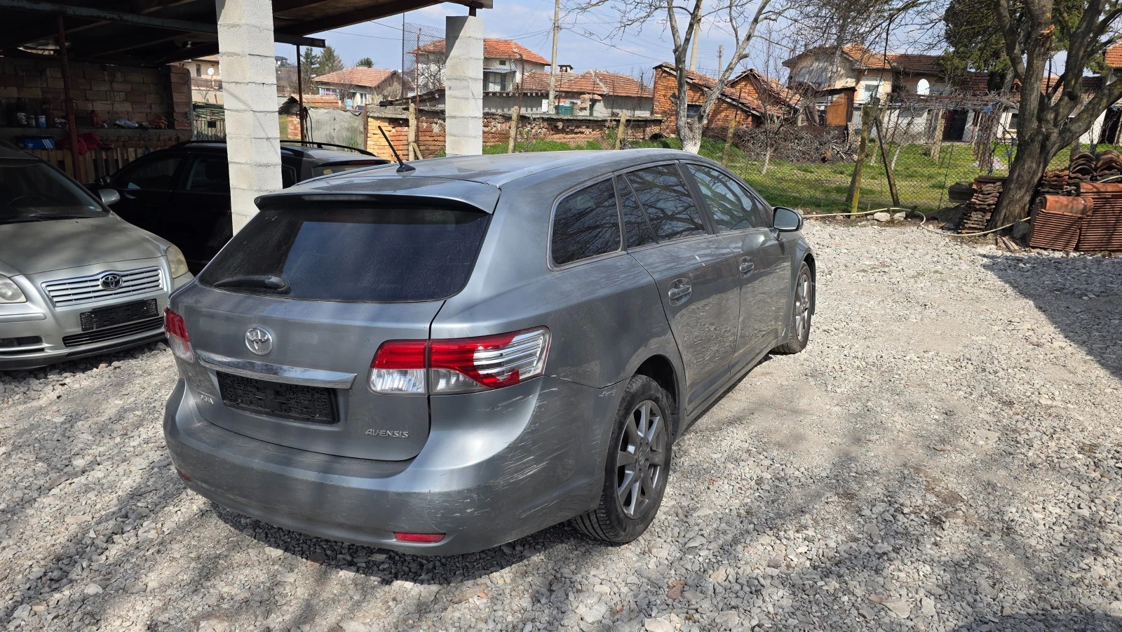 Toyota Avensis 2.0d, снимка 10 - Автомобили и джипове - 53879678