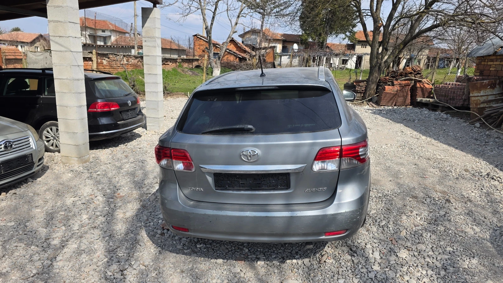 Toyota Avensis 2.0d, снимка 9 - Автомобили и джипове - 53879678