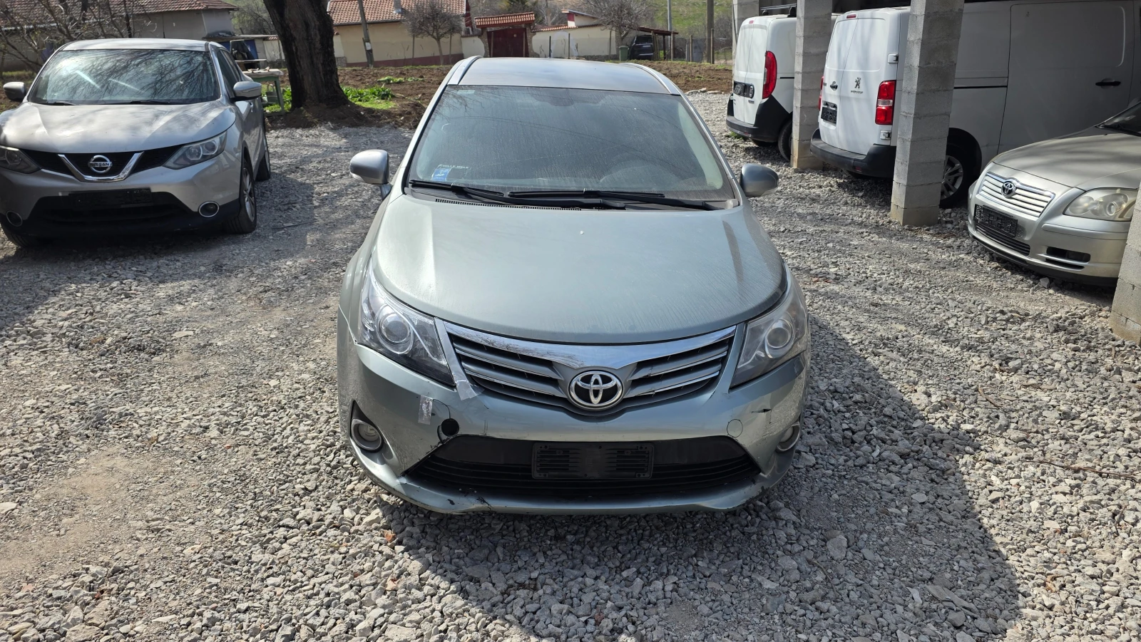 Toyota Avensis 2.0d, снимка 8 - Автомобили и джипове - 53879678