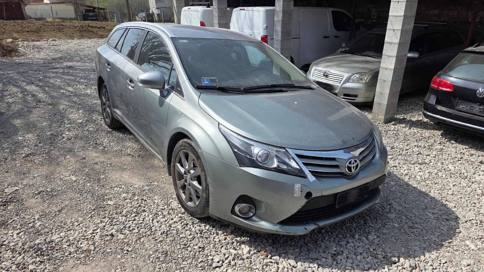 Toyota Avensis 2.0d, снимка 12 - Автомобили и джипове - 53879678