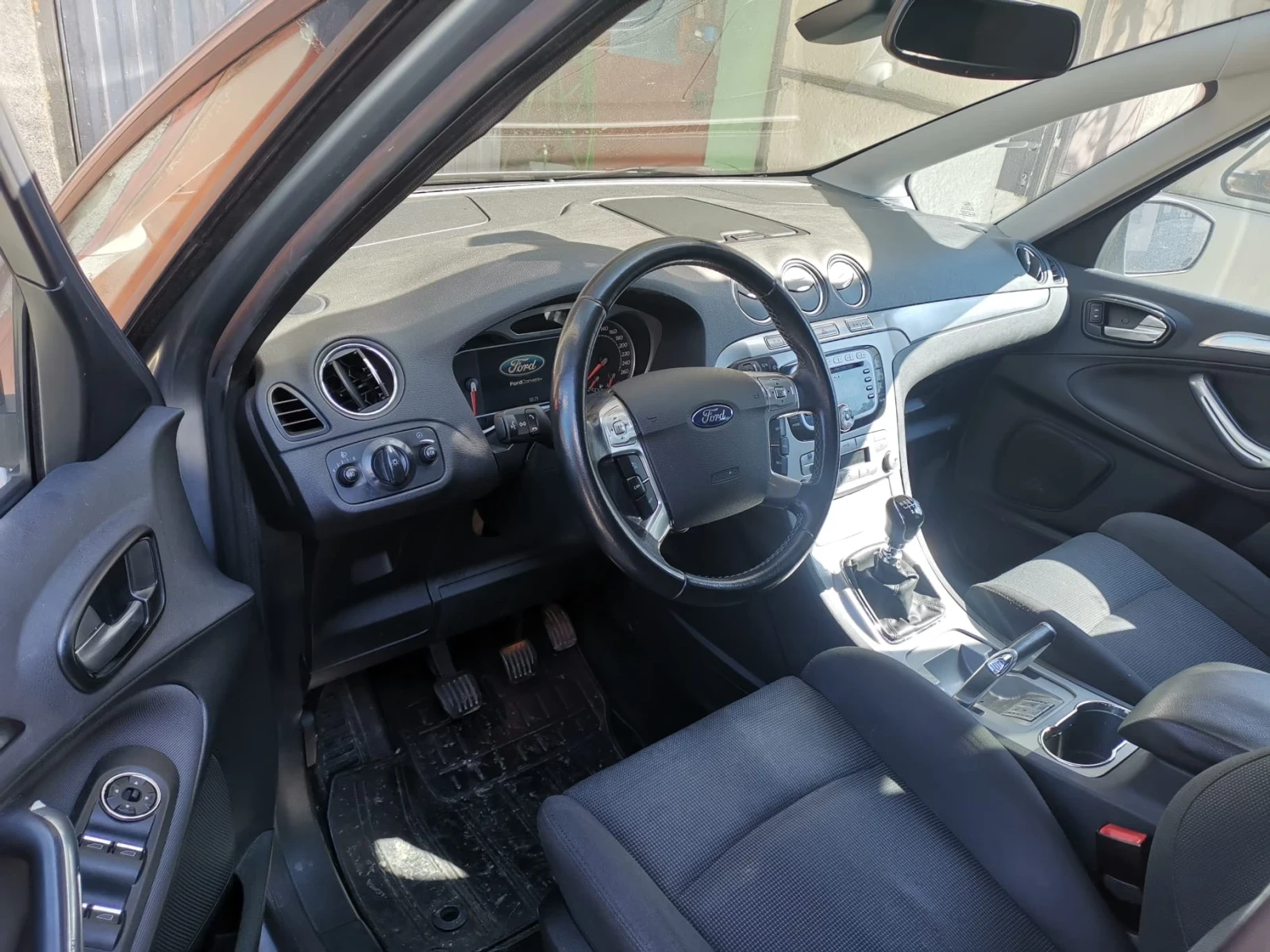 Ford S-Max 2.0 TDI 140ps 7 �����  | Mobile.bg � ����������� 5