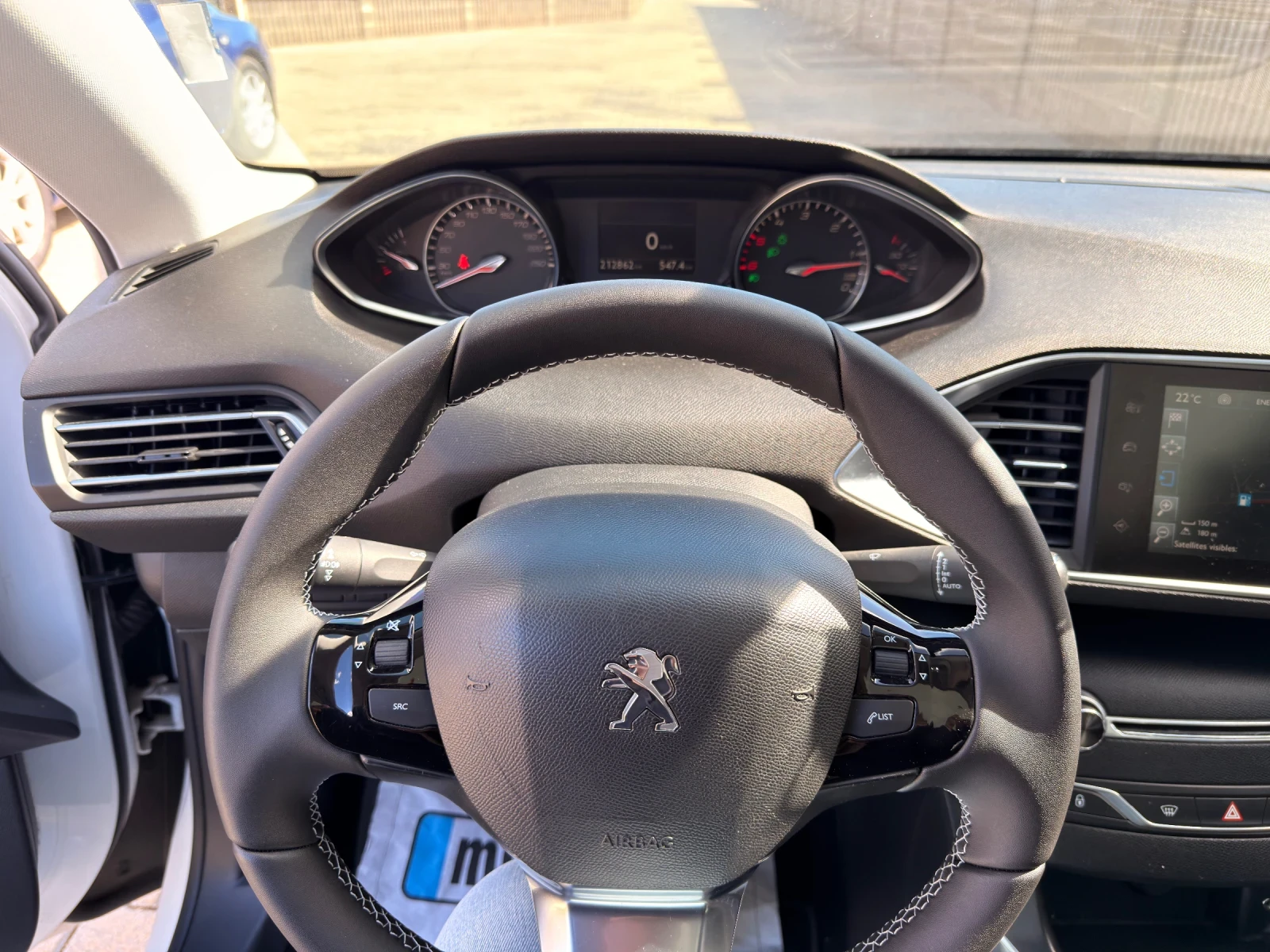 Peugeot 308 1.6 hdi Allure, снимка 14 - Автомобили и джипове - 54138217