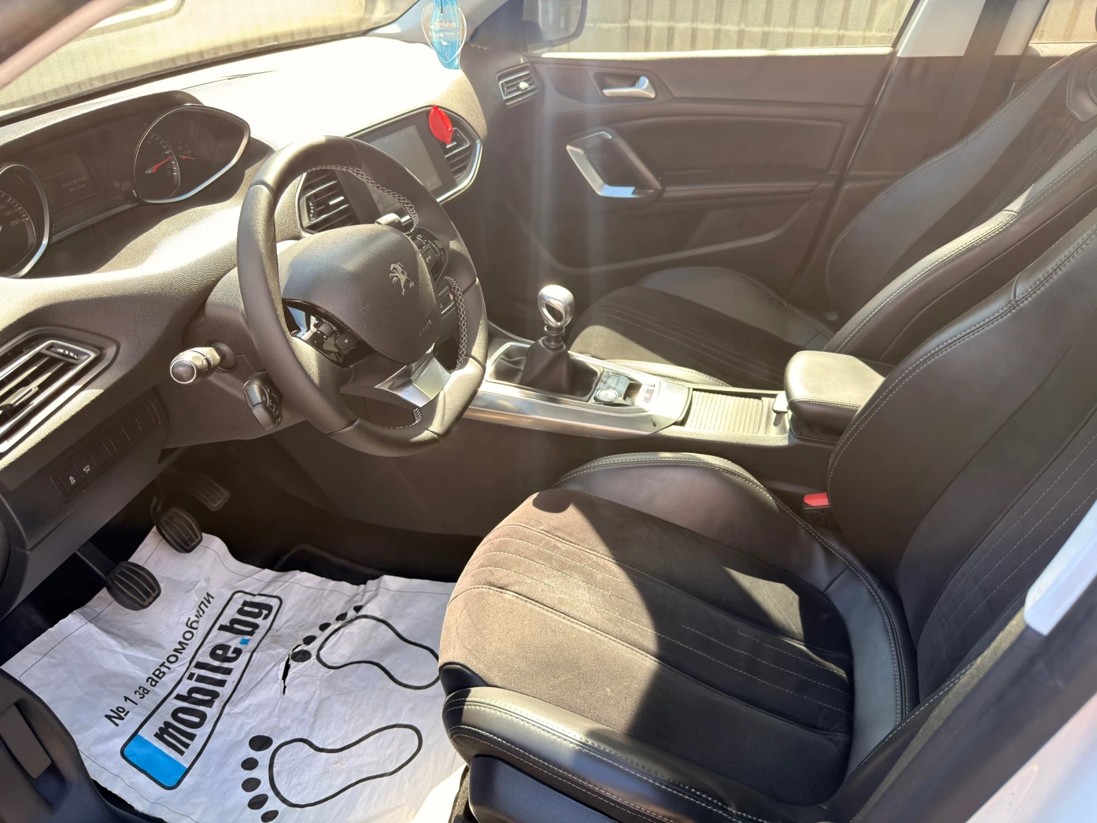 Peugeot 308 1.6 hdi Allure, снимка 11 - Автомобили и джипове - 54138217